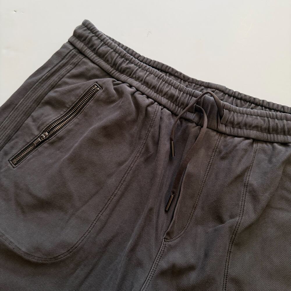 Athleta Farallon Bermuda Shorts - Women's Size 14 - Gray - Picture 4 of 9